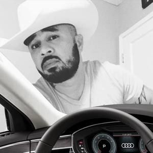 Meet your Posher, Carlos